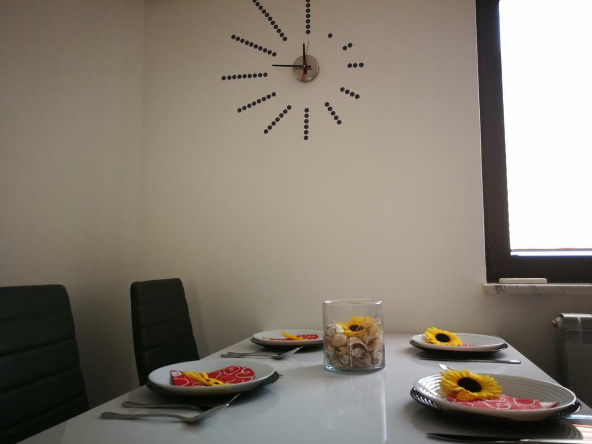 Črni Kal House Cehヴィラ エクステリア 写真
