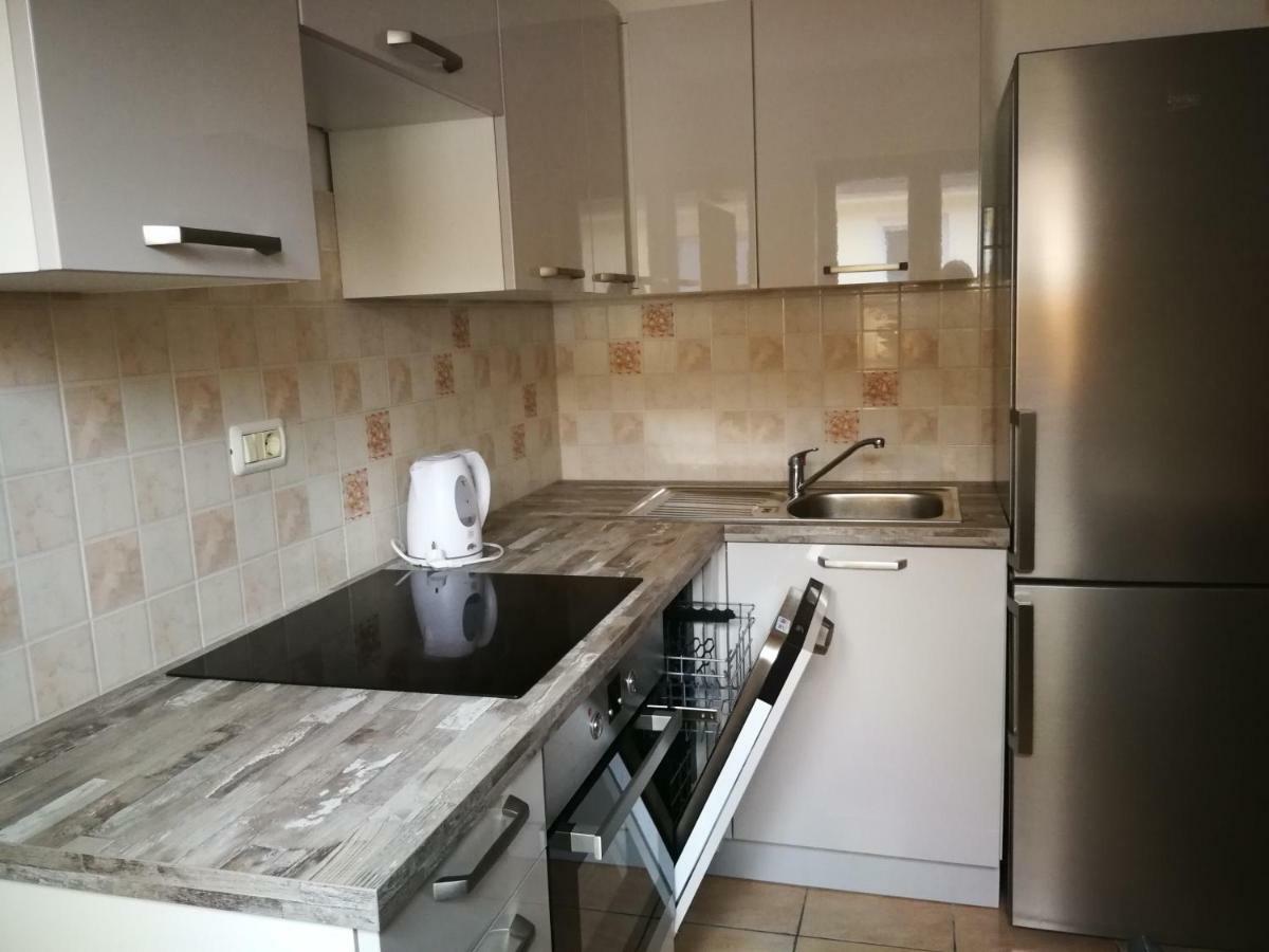 Črni Kal House Cehヴィラ エクステリア 写真